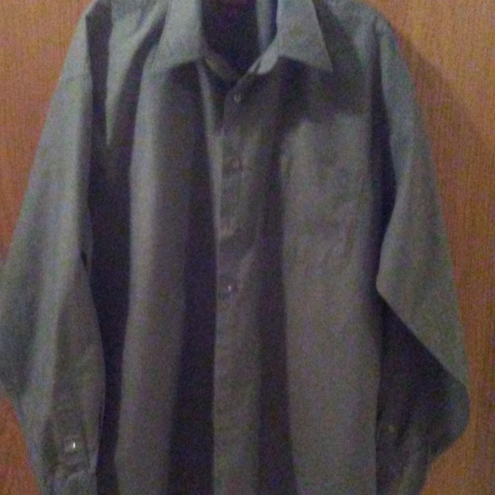Mens button shirt